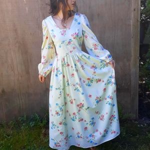 Pale Green Floral Vintage Prairie Dress